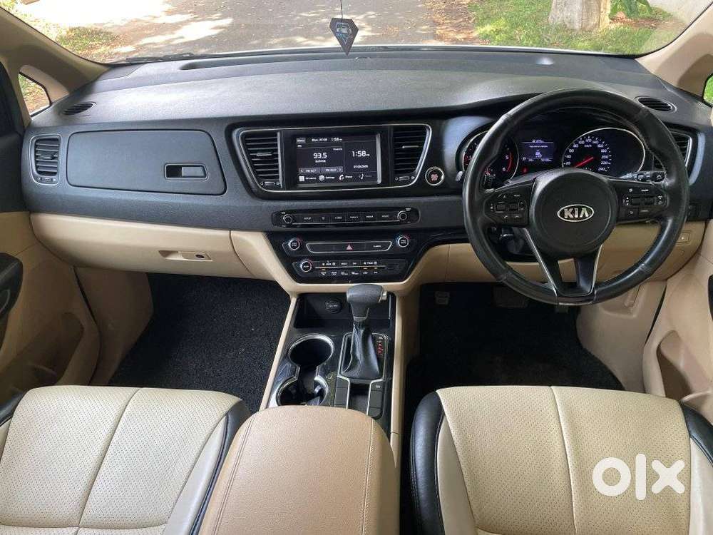 Kia Carnival Premium 8 Str, 2021, Diesel