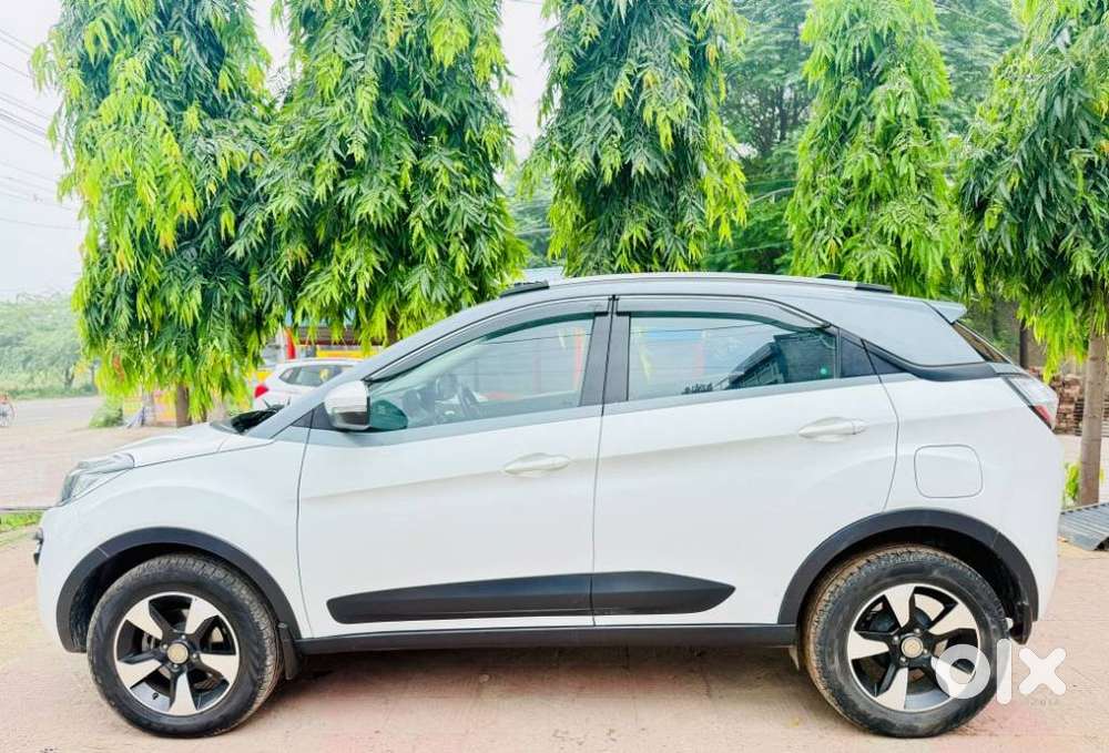 Tata Nexon 1.5 Revotorq Xza Plus Dualtone, 2018, Diesel