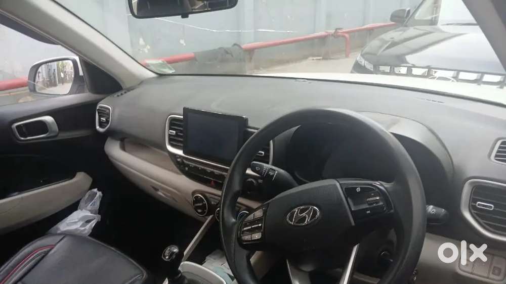 Hyundai New Venue Se Petrol Manual 2023
