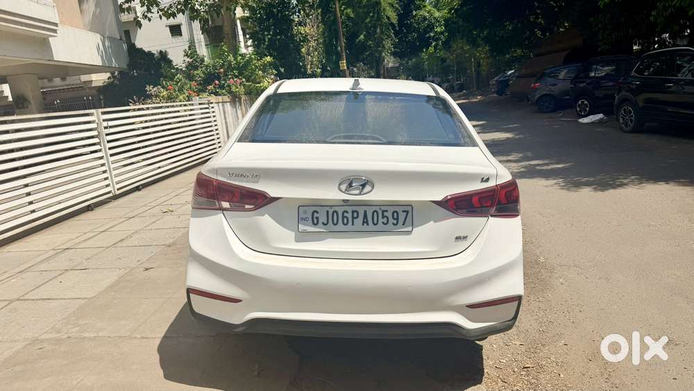 Hyundai Verna 1.6 Sx (o) Vtvt, 2019, Petrol