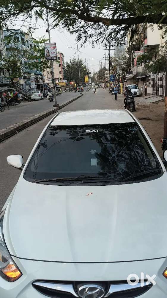 Hyundai Verna 2012