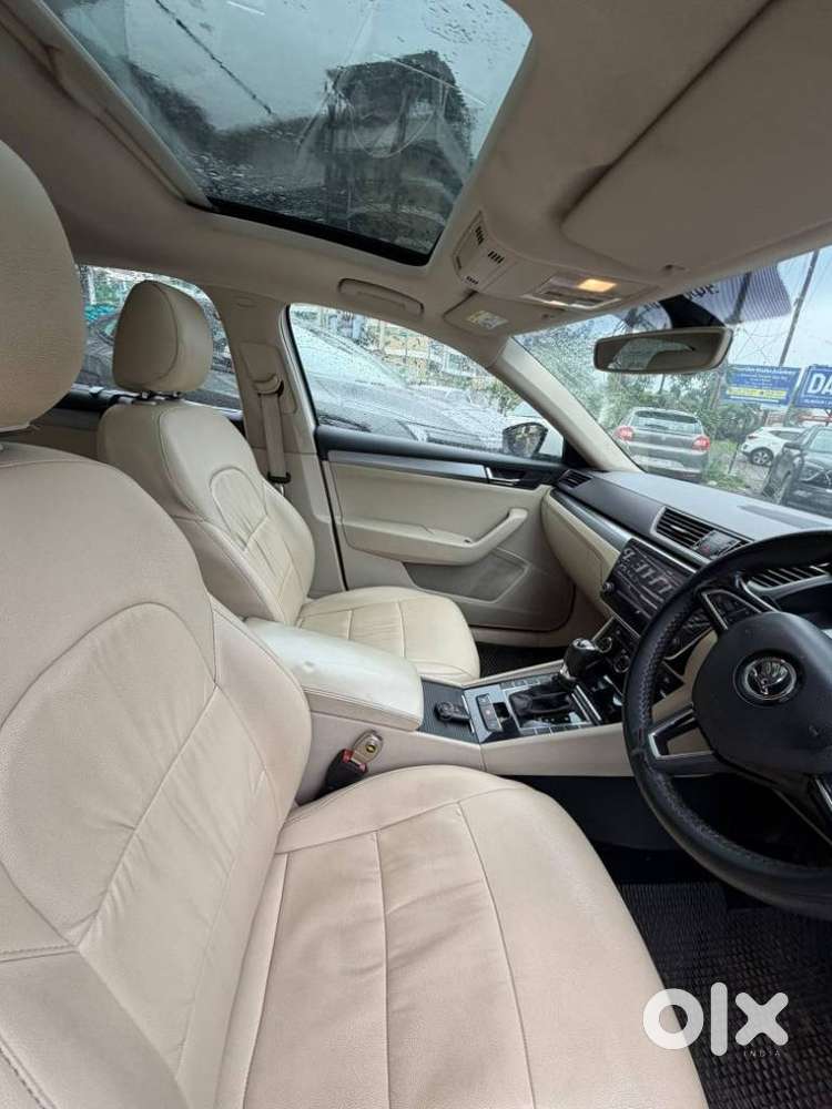 Skoda Superb Style 1.8 Tsi Mt, 2018, Petrol