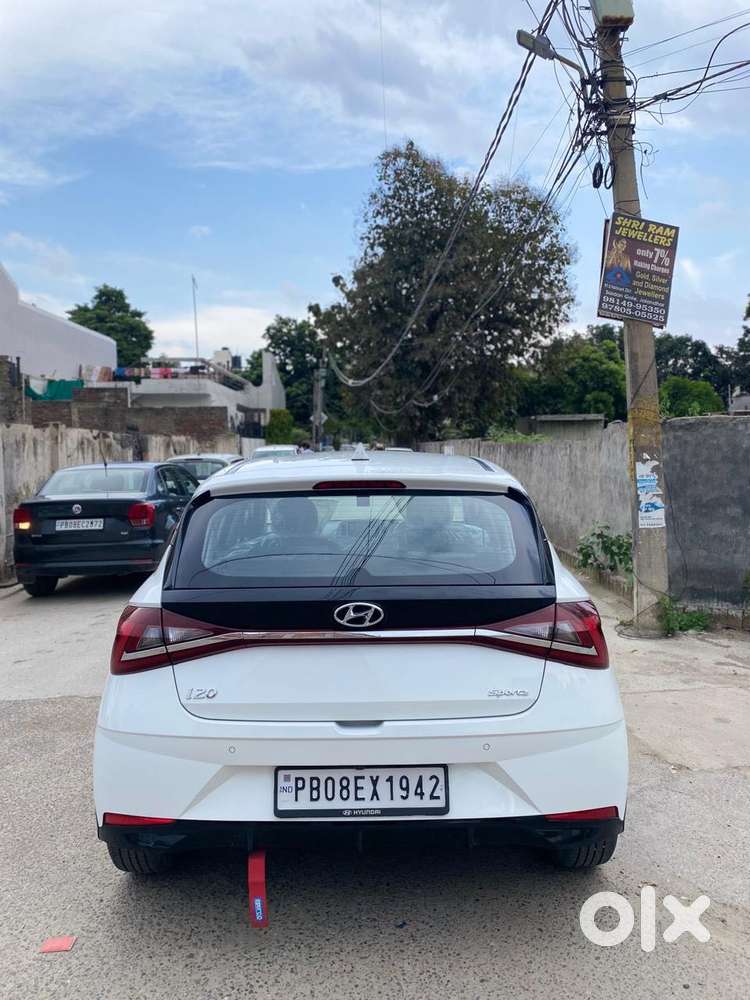 Hyundai I20 Sportz 1.2 Vtvt, 2022, Petrol