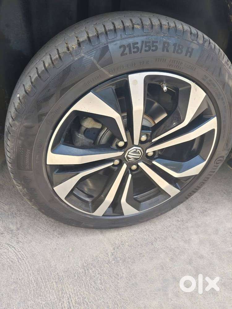Mg Hector Plus
