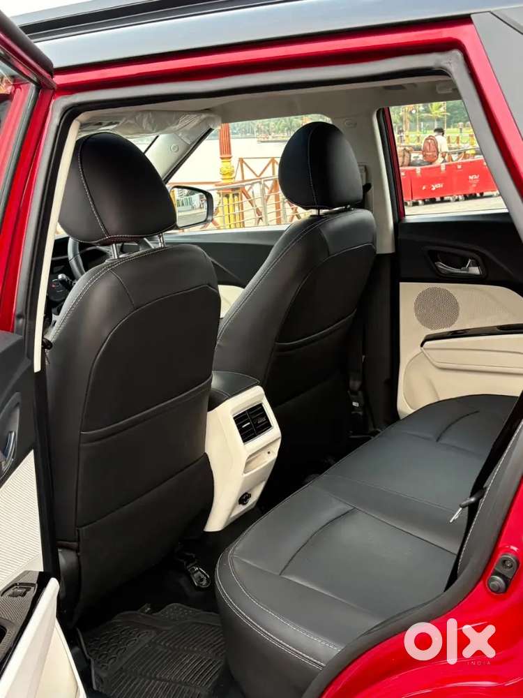 Mahindra Xuv 3xo Revx 2026