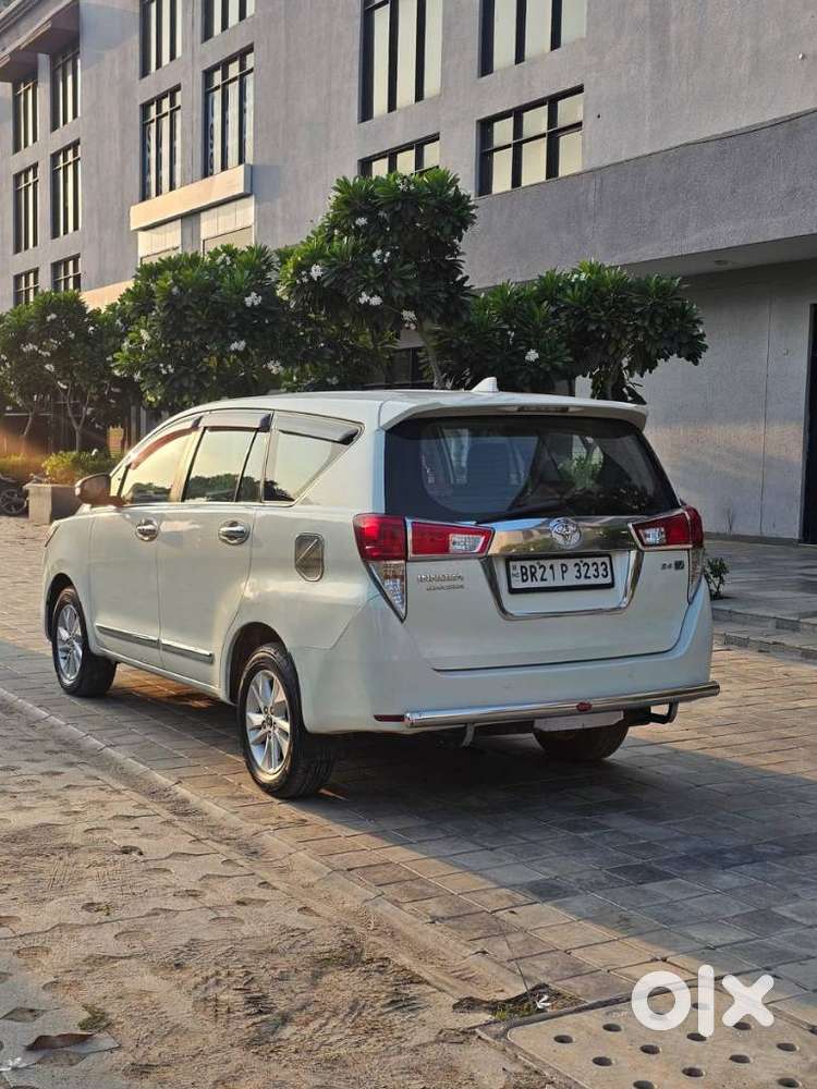 Toyota Innova Crysta 2.4 V, 2017, Diesel