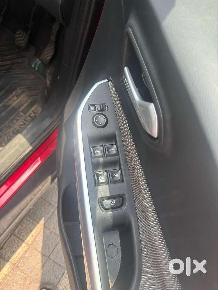 Nissan Magnite 2023 Petrol 6500 Km Driven