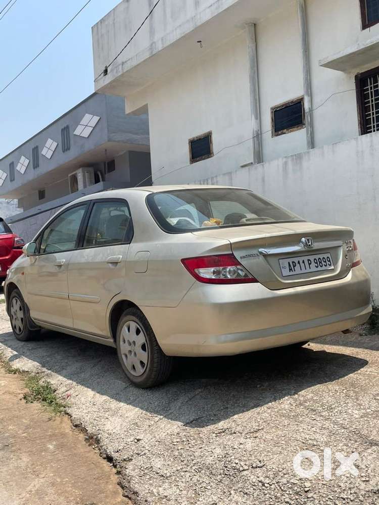 Honda City 2005 Petrol Well Maintained.