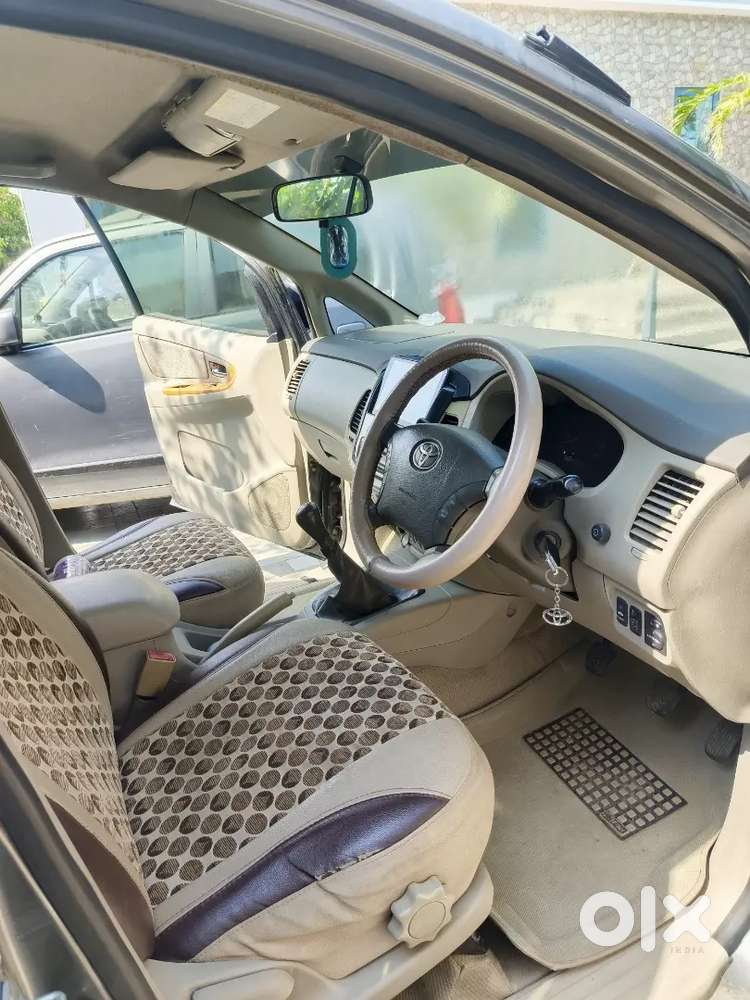 Toyota Innova 2.5 V