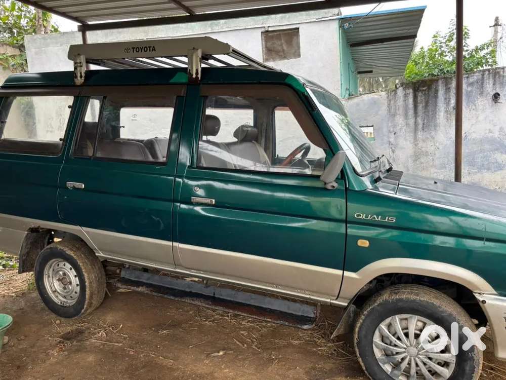 Own Used Well Maintained Toyota Qualis