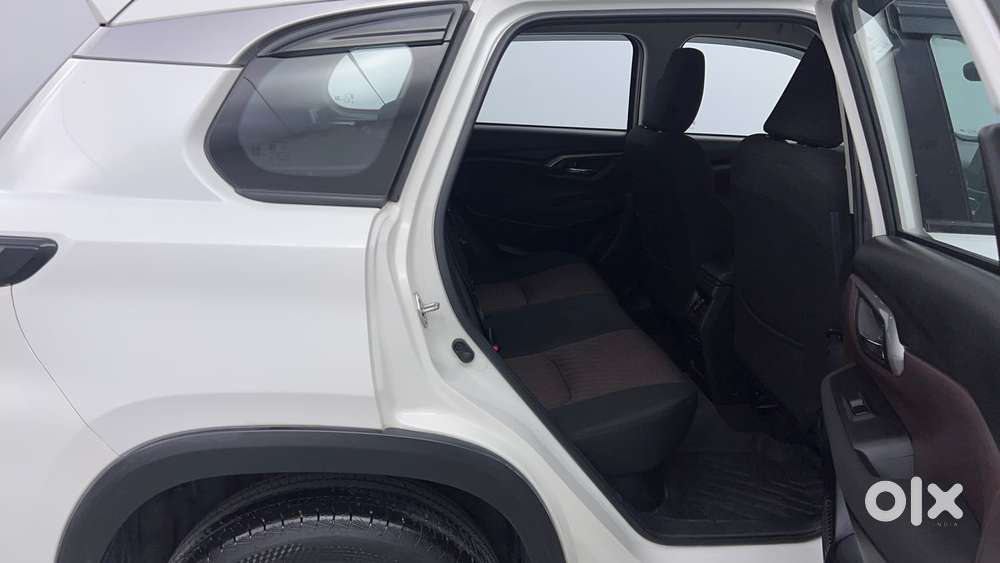 Maruti Suzuki Grand Vitara 1.5 Delta Smart Hybrid, 2024, Petrol