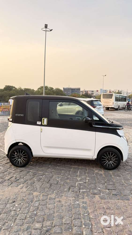Mg Comet Ev Plush, 2023, Electric