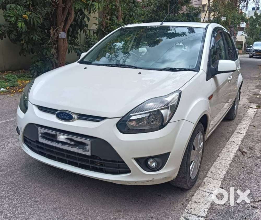 Ford Figo Petrol Titanium, 2010, Petrol