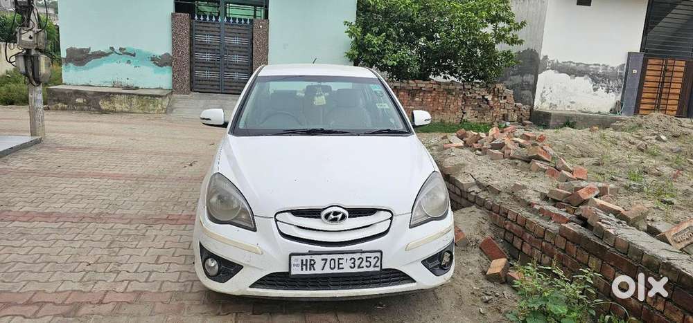 Hyundai Verna Sx Crdi (diesel) - Excellent Condition