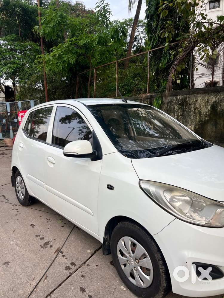 Hyundai I10 Sportz At  2nd Owner  Petrol  No Work  Take & Drive