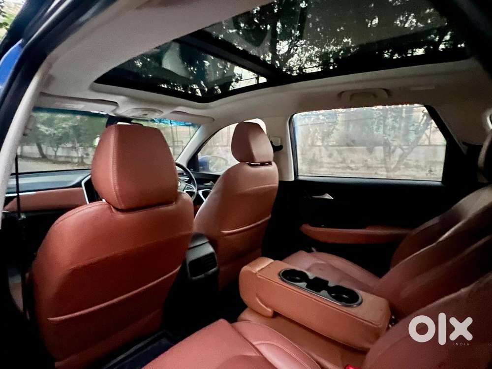Mg Hector Plus Sharp Pro 2.0 Turbo Diesel 7 Str Dual Tone, 2021, Die..