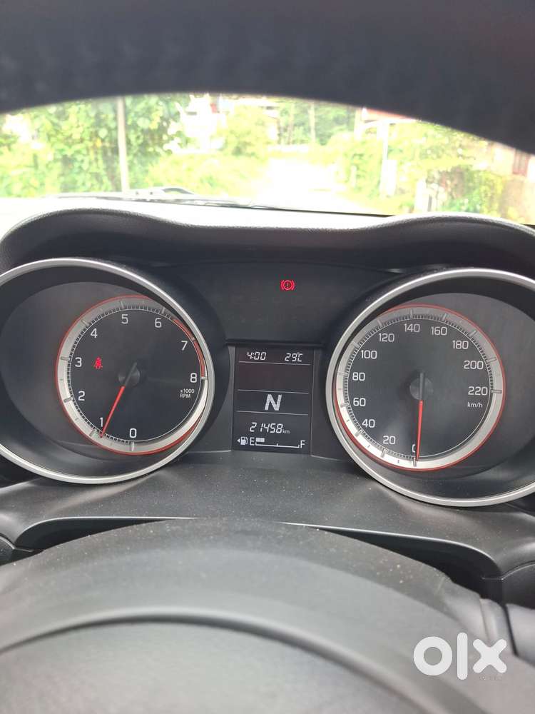 Maruti Suzuki Swift Vvt Zxi, 2019, Petrol