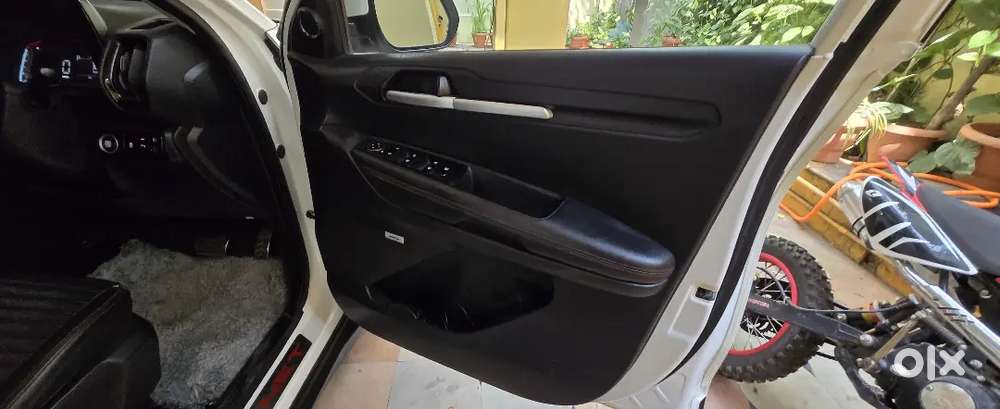 Kia Sonet ,top Model Petrol Engine Nicely Maintained