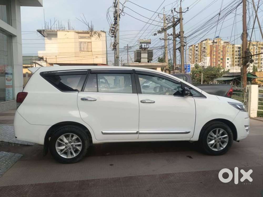 Toyota Innova Crysta 2.4 Gx Mt, 2024, Diesel
