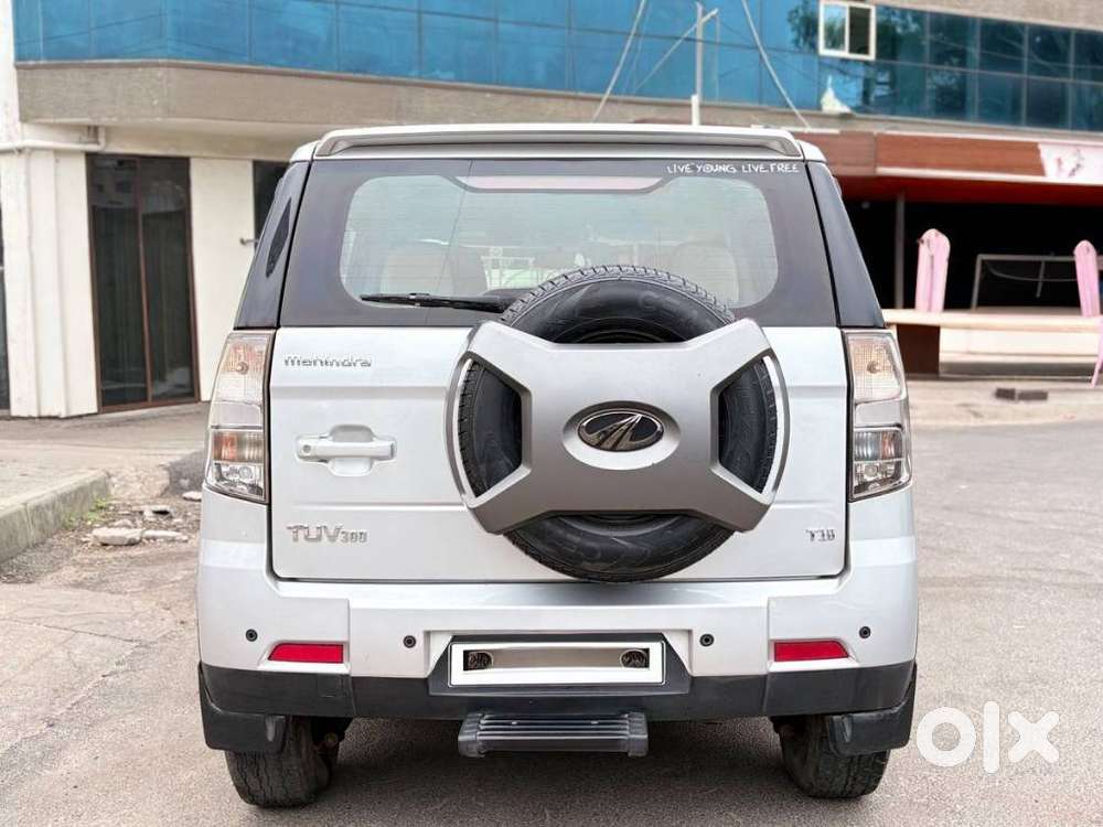 Mahindra Tuv 300 T10, 2020, Diesel
