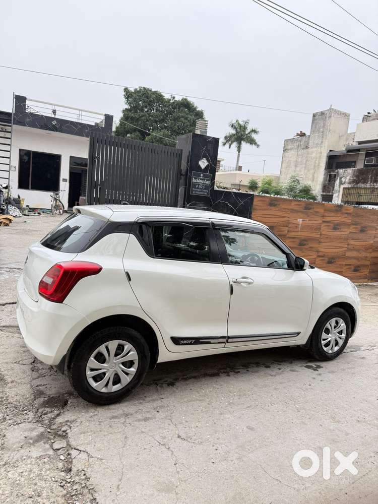 Maruti Suzuki Swift Vxi Abs Bsiv, 2019, Petrol