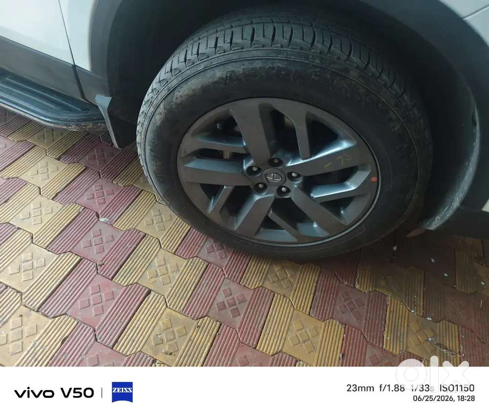 Tata Safari 2021