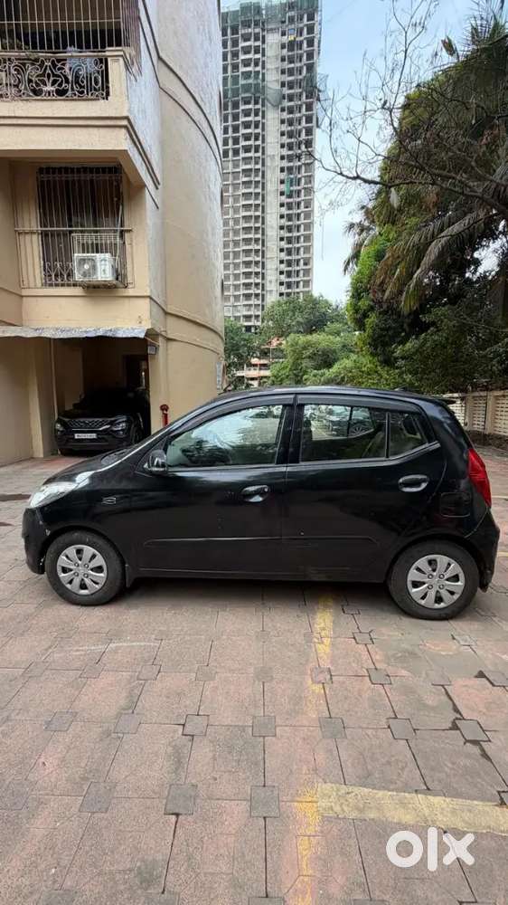 Hyundai I10 Black Colour 2011 For Sell