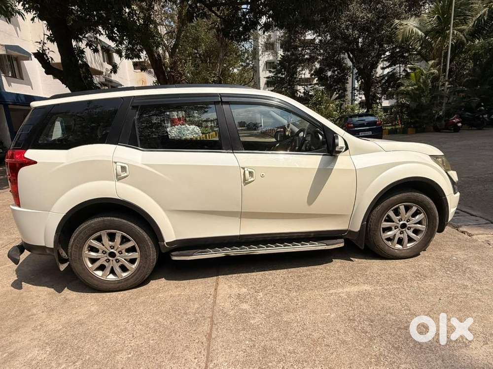 2018 Mahindra Xuv 500 W10 At Awd  Pearl White  68,200 Km  Mumbai