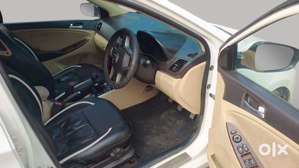 Hyundai Verna 1.6 Sx (o) Vtvt, 2015, Petrol