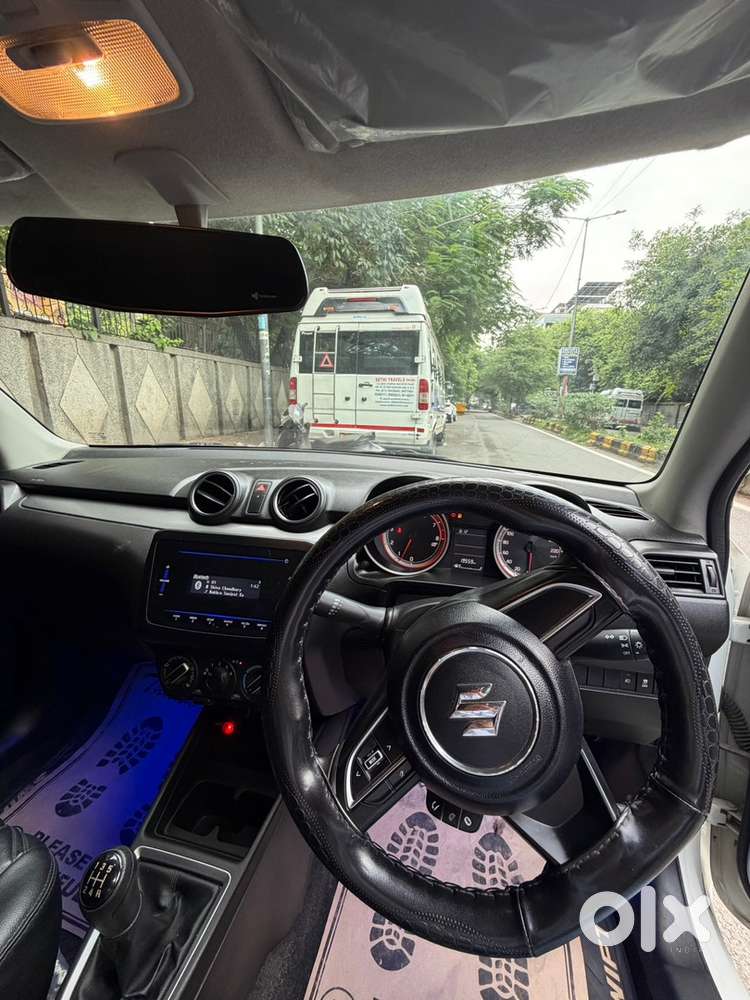 Maruti Suzuki Swift 2023 Vxi