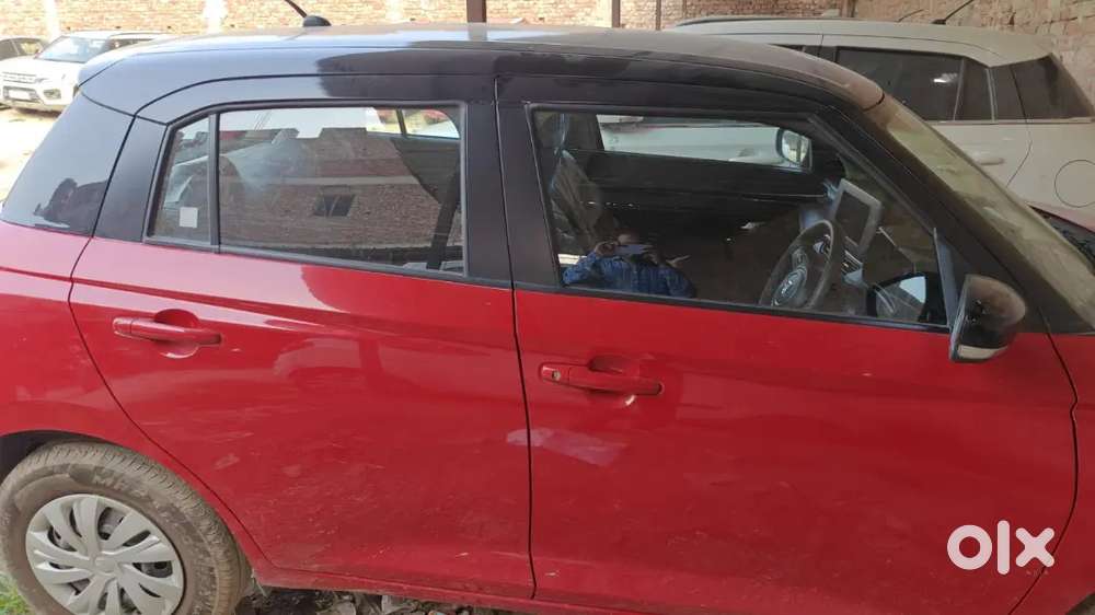 Maruti Suzuki Swift Vxi 2025