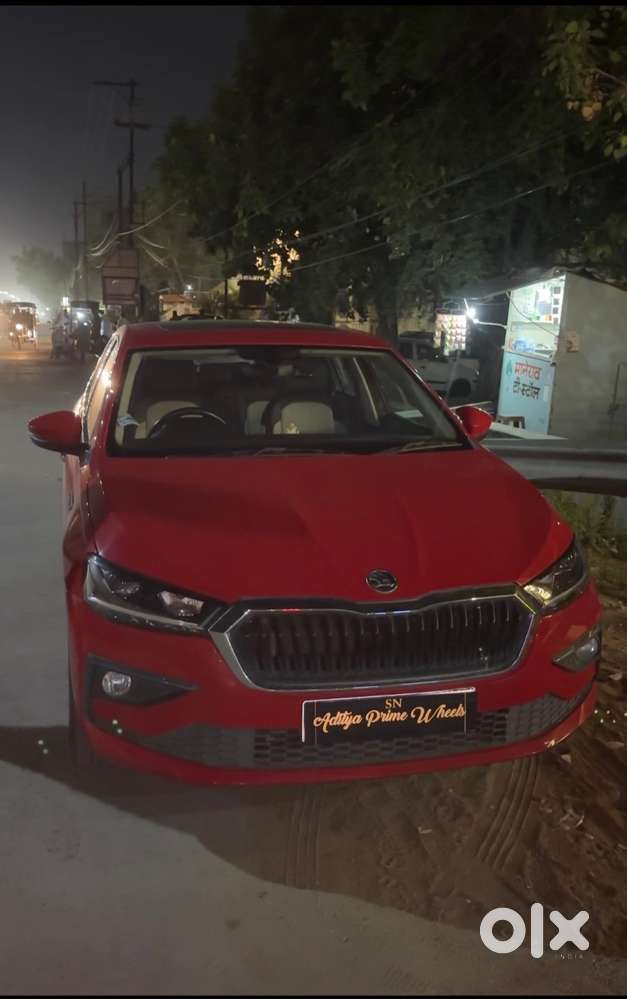 Skoda Slavia Facelift, 2022, Petrol