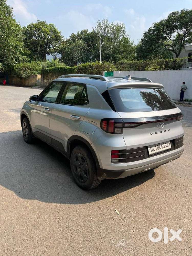 Hyundai Venue 1.2 S Plus, 2023, Petrol