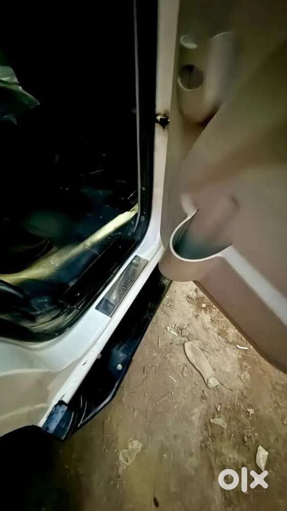 Mahindra Scorpio S6 Plus Hybrid 2017