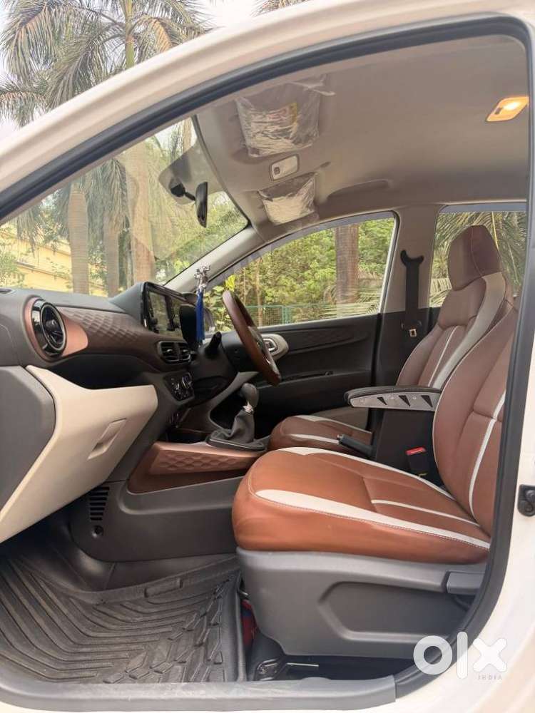Hyundai Aura 1.2 Sx Cng, 2025, Petrol