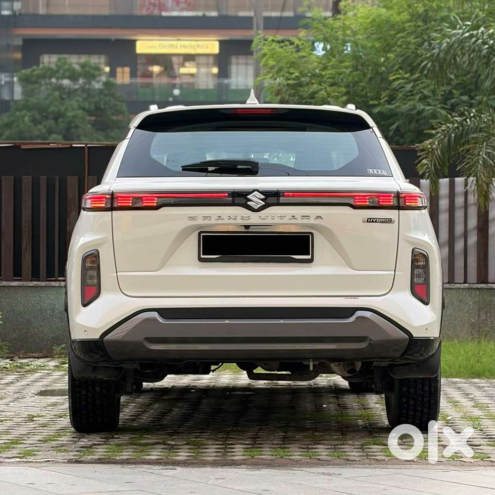 Maruti Suzuki Grand Vitara 1.5 Alpha Plus Dual Tone Intelligent Hybr..