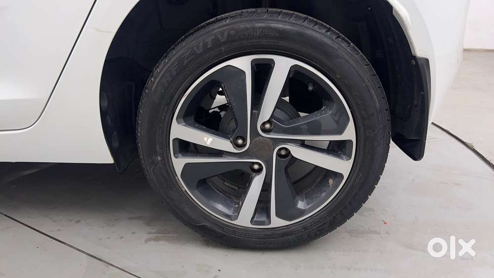 Tata Altroz 1.2 Xz Plus Petrol, 2021, Petrol