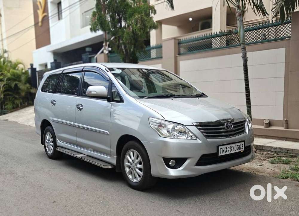 Toyota Innova 2.5 Vx (diesel) 8 Seater Bs Iv, 2013, Diesel