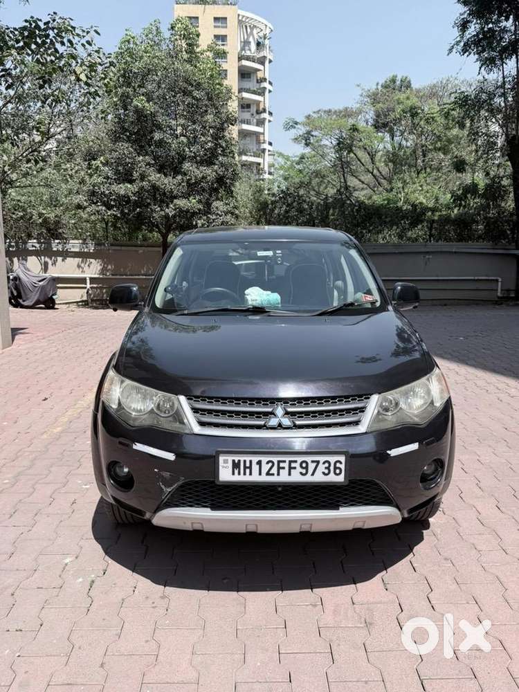 Mitsubishi Outlander Petrol 100000 Km Driven
