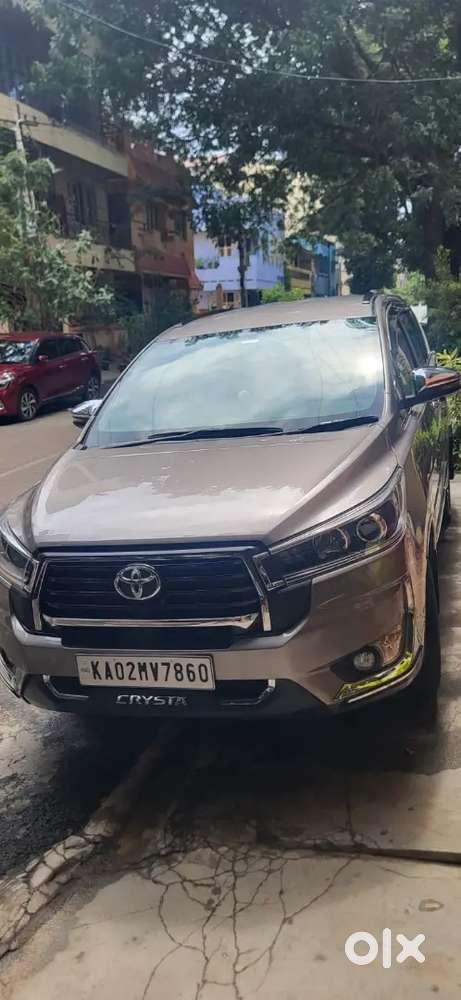 Toyota Innova Crysta 2024
