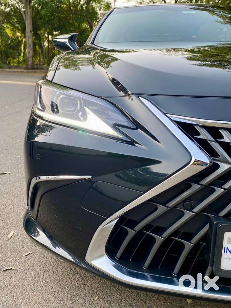 Lexus Es 300h Luxury, 2022, Cng & Hybrids