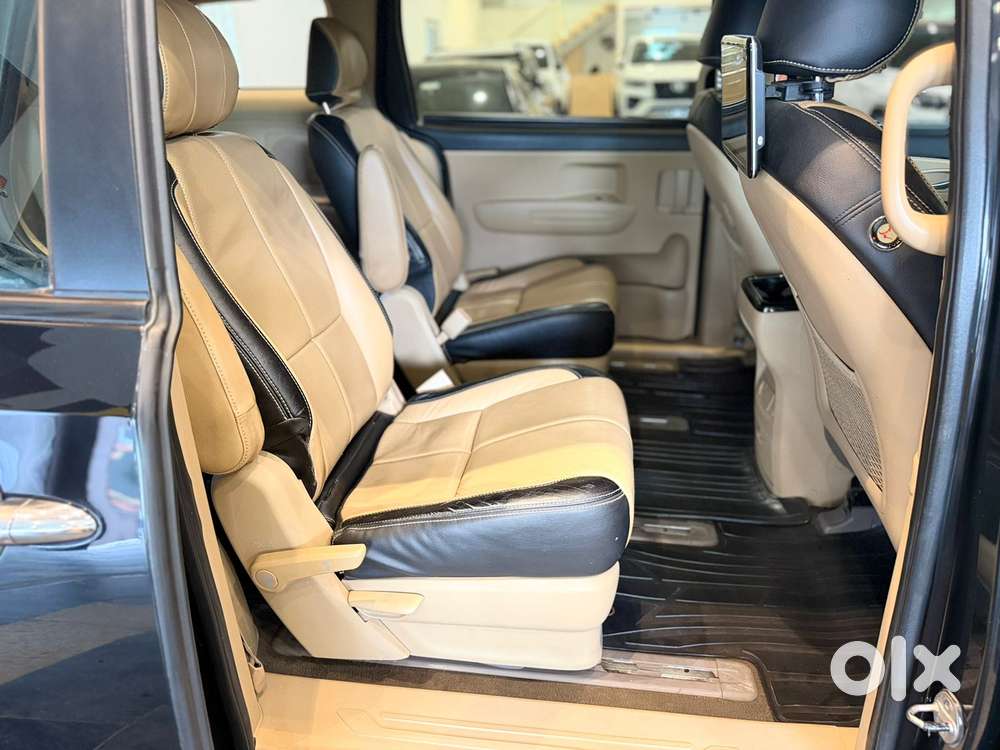 Kia Carnival Premium, 2021, Diesel