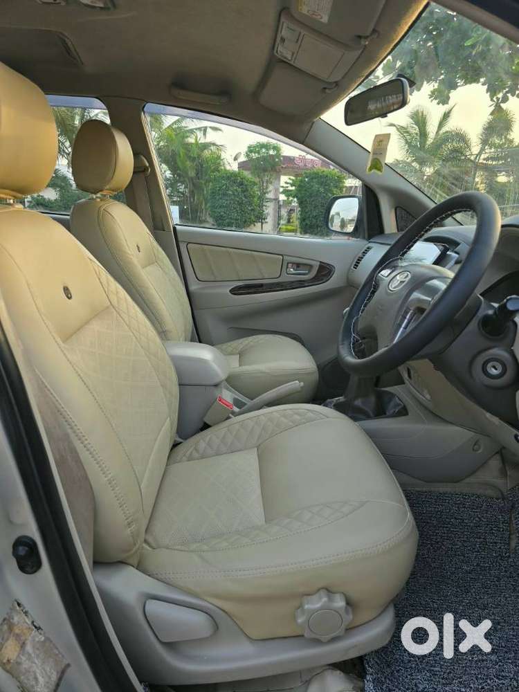 Toyota Innova 2.5 Vx 7 Str, 2014, Diesel
