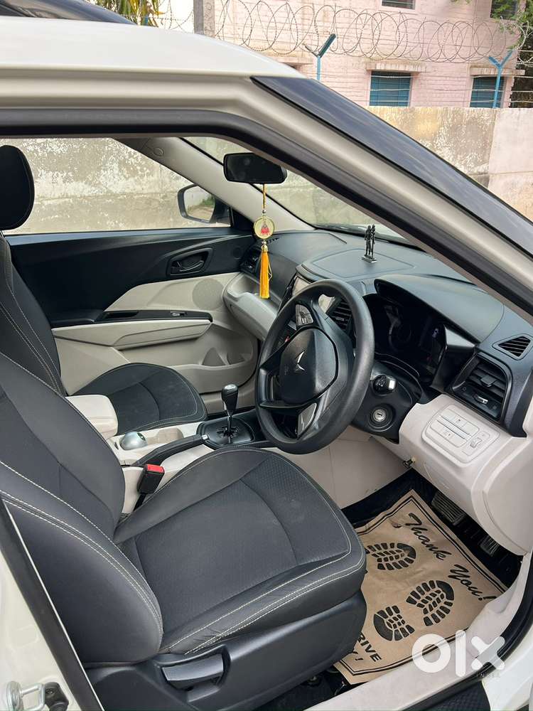 Xuv 300 W6 Amt (2023)