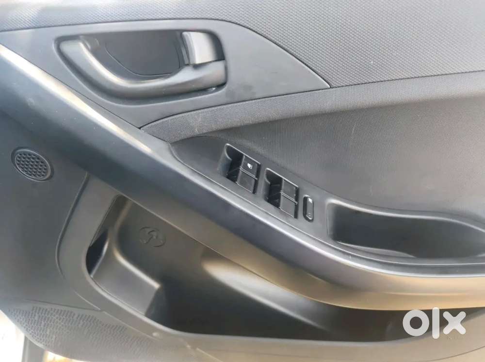 Tata Nexon Smart Plus Cng Sanroof 2024 November