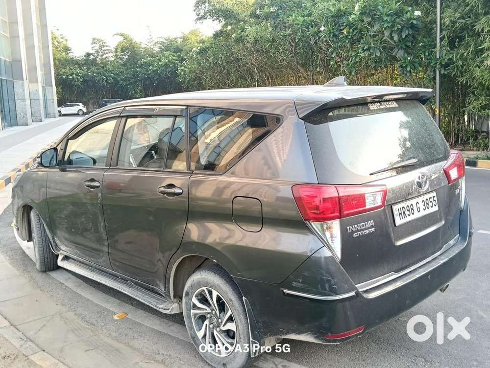 Toyota Innova Crysta