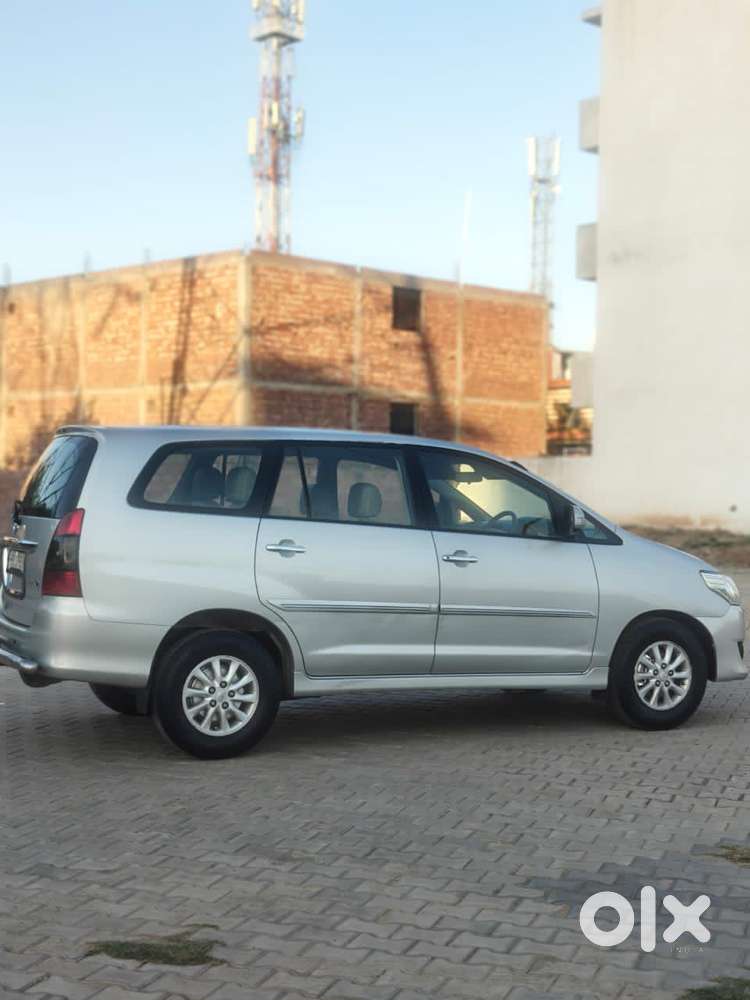 Toyota Innova 2.5 V 7 Str, 2012, Diesel
