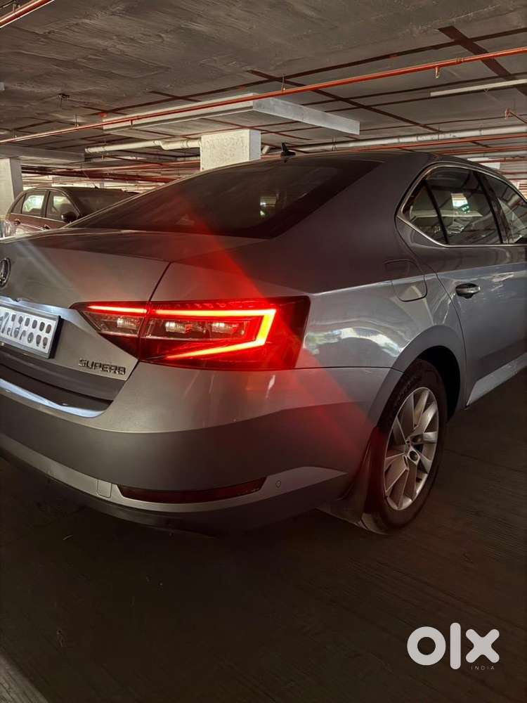 Skoda Superb 2019 Petrol Well Maintained