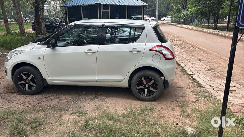 2018 Maruti Swift Lxi Petrol