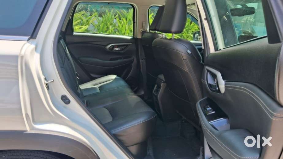 Toyota Urban Cruiser Hyryder 1.5 V Neo Drive, 2023, Petrol